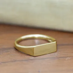 692528